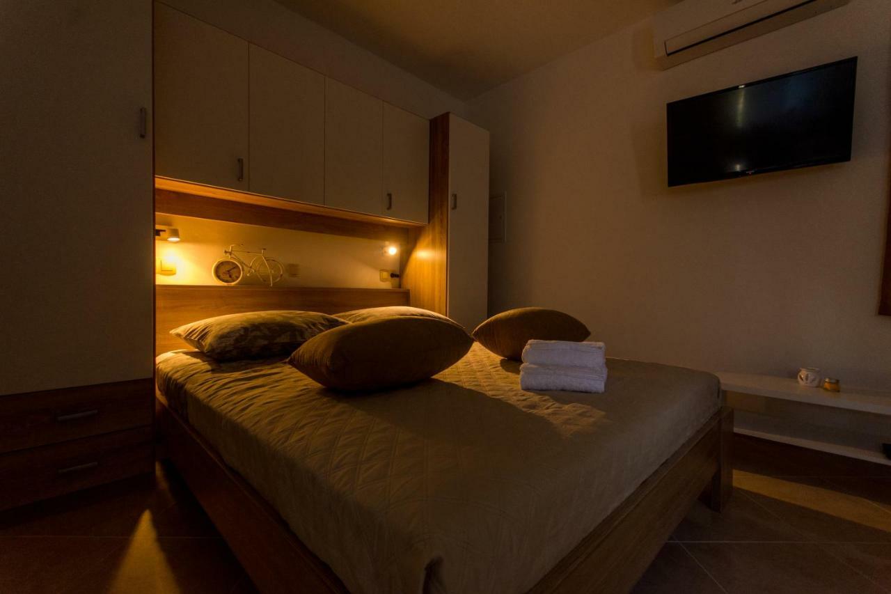 Apartment Sandra Trogir Bagian luar foto