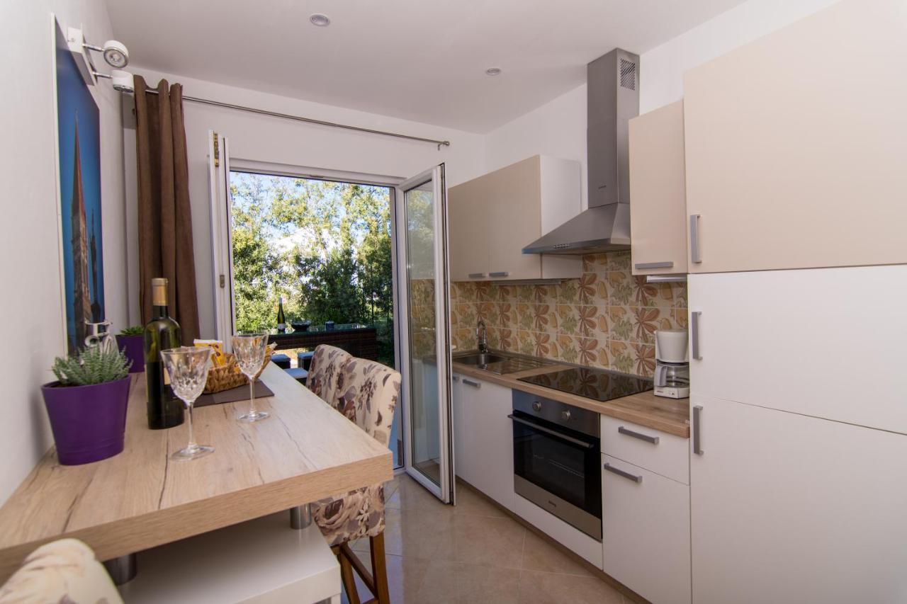 Apartment Sandra Trogir Bagian luar foto